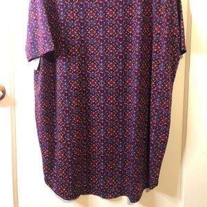 Lularoe Irma Simply Comfortable Tunic Size medium.